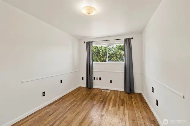 1st Bedroom.