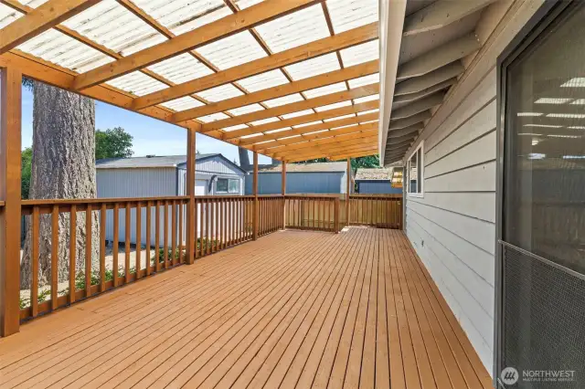 Covered deck. Perfect for entertaining and year round BBQ grilling.