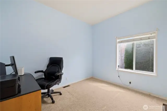 Third bedroom can be an office or exercise room