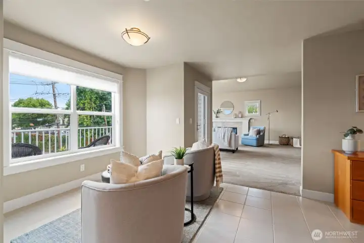 Breakfast nook or seating area.
