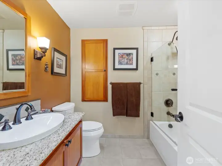 Hallway Full Bath