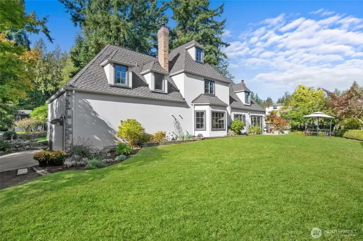 Large grassy space to run and play!