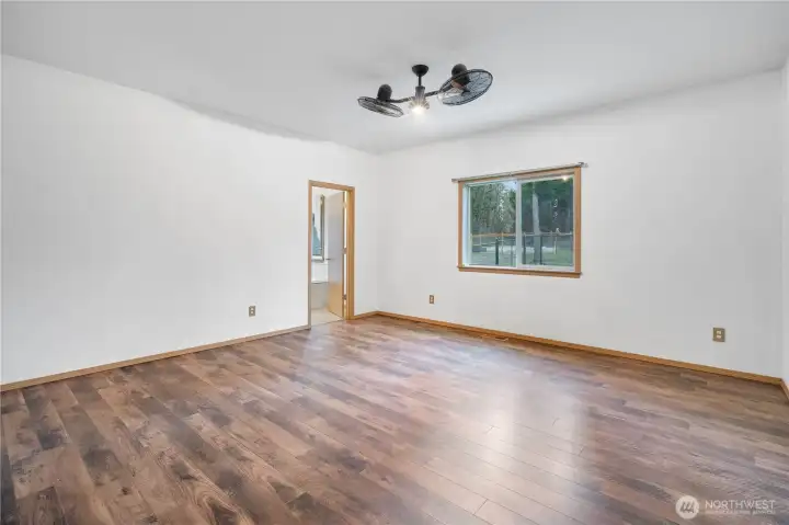 Expansive primary suite