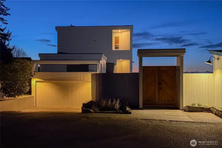 An original Jim Olson home.
