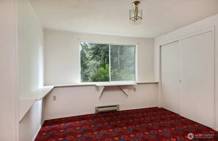 Other lower level bedroom