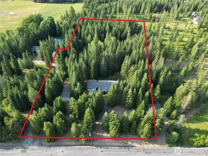 Property Lines (approximate) Property Lines (approximate)