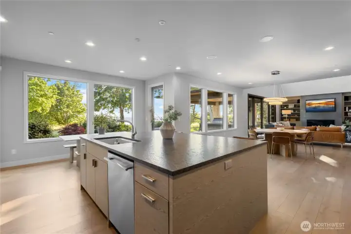 Start your day with a breeze from the patio and end it with a formal dinner in this versatile, light-filled room.