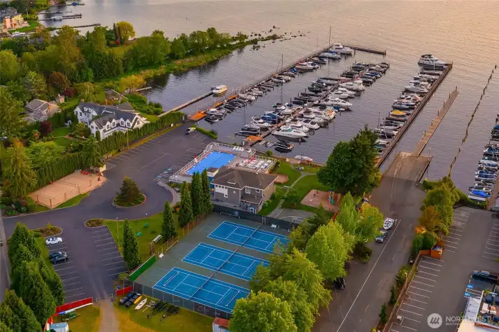 Marina & Clubhouse