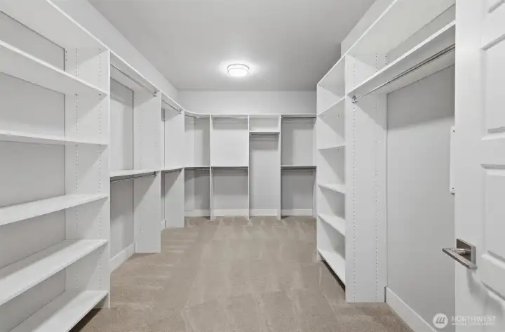 Giant Primary Closet!
