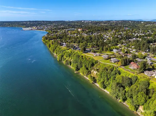 Close to the Des Moines marina, Anthony's Homeport and with stairs access down to the beach area. Welcome to this beautiful Pacific Northwest estate.
