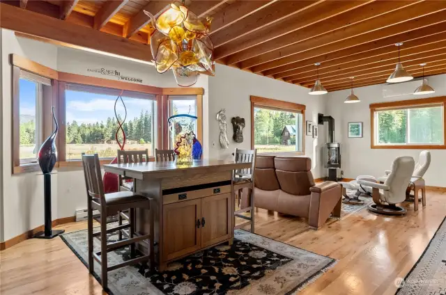 Great main level to enjoy and entertain seamlessly.