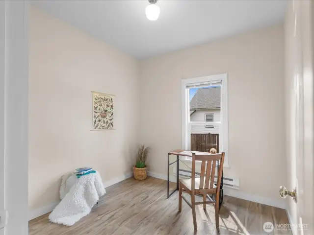 Additional bedroom