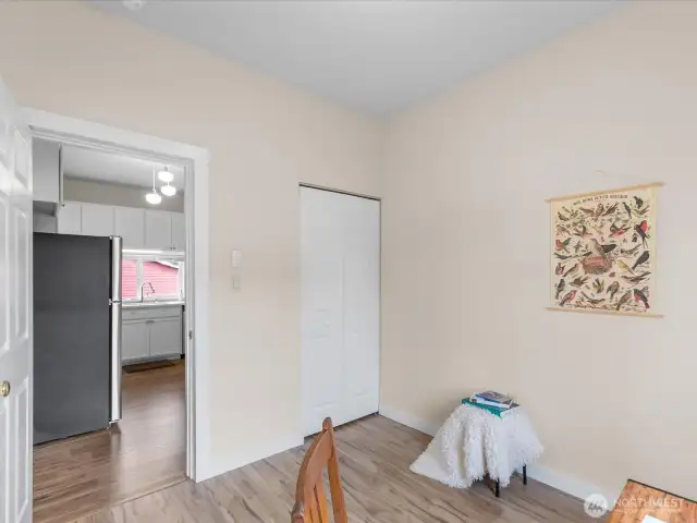 2nd bedroom