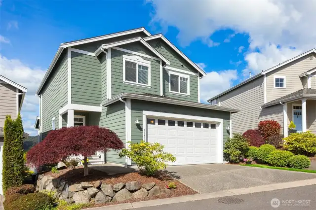 Home entrance faces East onto Willet Lane.
