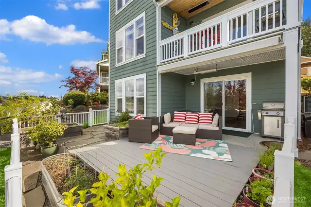 Imagine an afternoon on this fabulous deck!