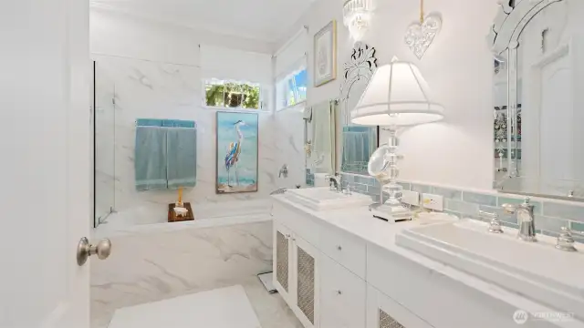 Venetian mirrors and crystal fixtures