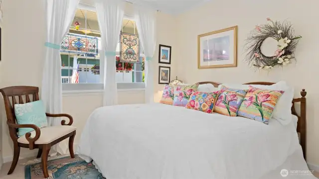 2nd bedroom