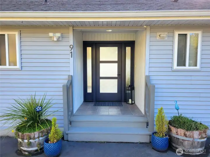 New Front door and trim!