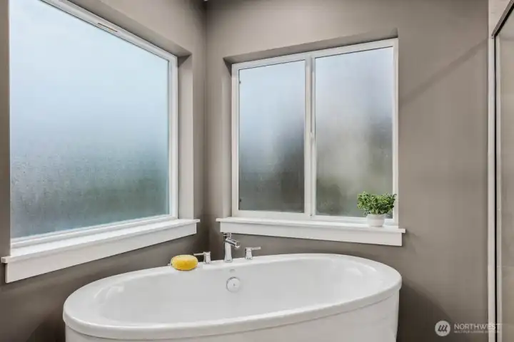 Photos are for representation only.  Features, colors, and selections may differ from photograph. See site agent for details.