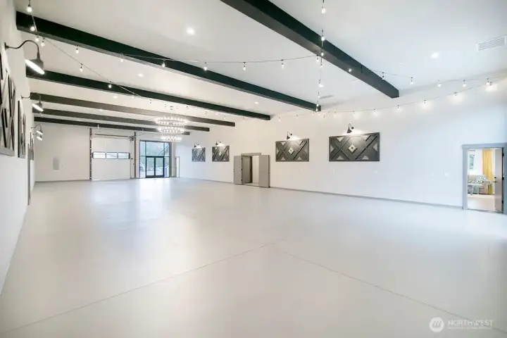 Shop / Outbuilding Main Large Area