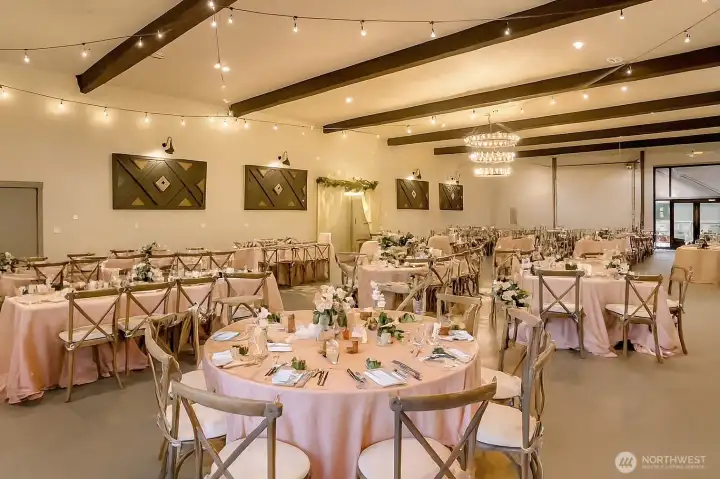 VIRTUALLY STAGED Shop / Outbuilding Area