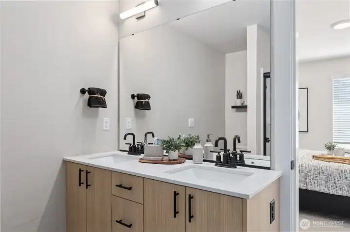 Photos are for representation only.  Features, colors and selections may differ from photograph. See site agent for details.