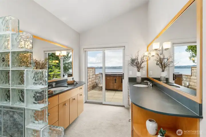 Beautiful ensuite primary bath