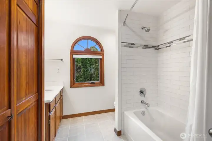 Upstairs main bath.
