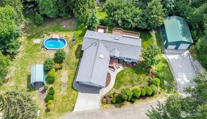 Your own secluded estate oasis, within Fairwood area.