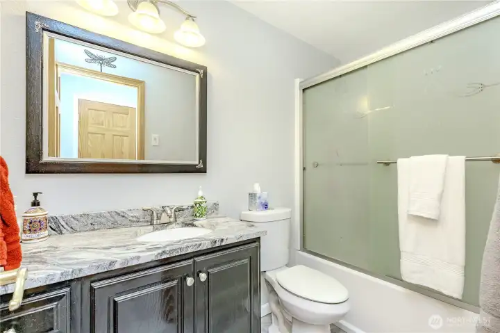 Full Size main hallway bath.