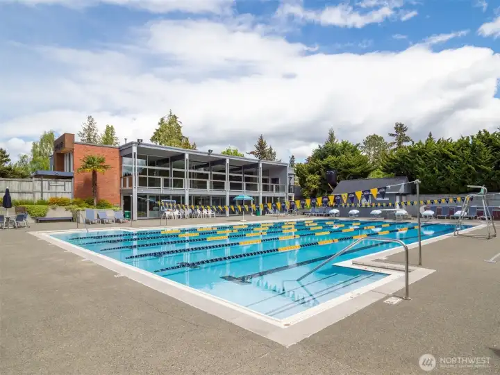 Pool and Clubhouse