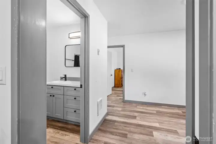 Easy transition from living room to back two bedrooms Easy transition from living room to back two bedrooms