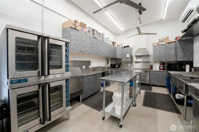 Expansive cooking appliances.