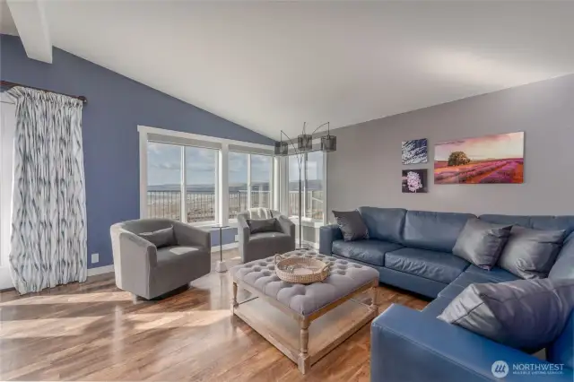 Inside MFH completely furnished.