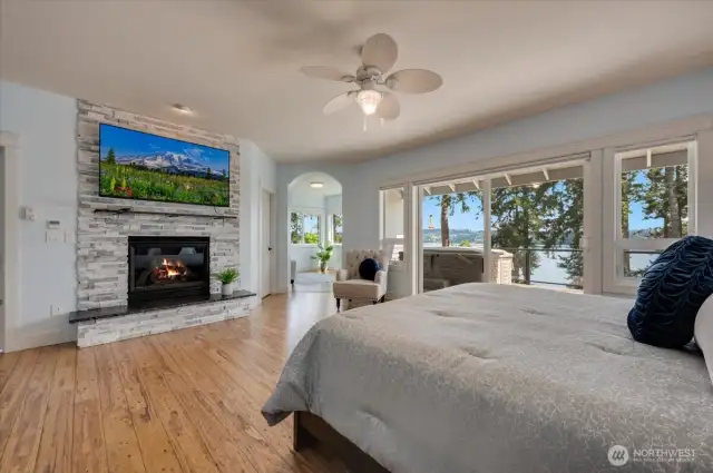 Enjoy the hot tub right out your slider. Mounted TV conveys.