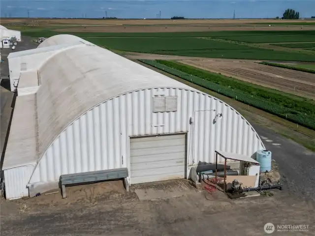 Single storage included with listing