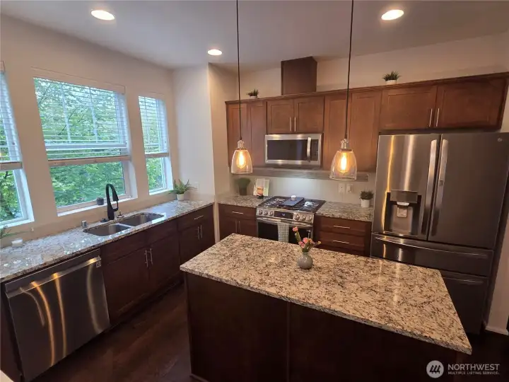 Great counterspace, nice & bright kitchen.