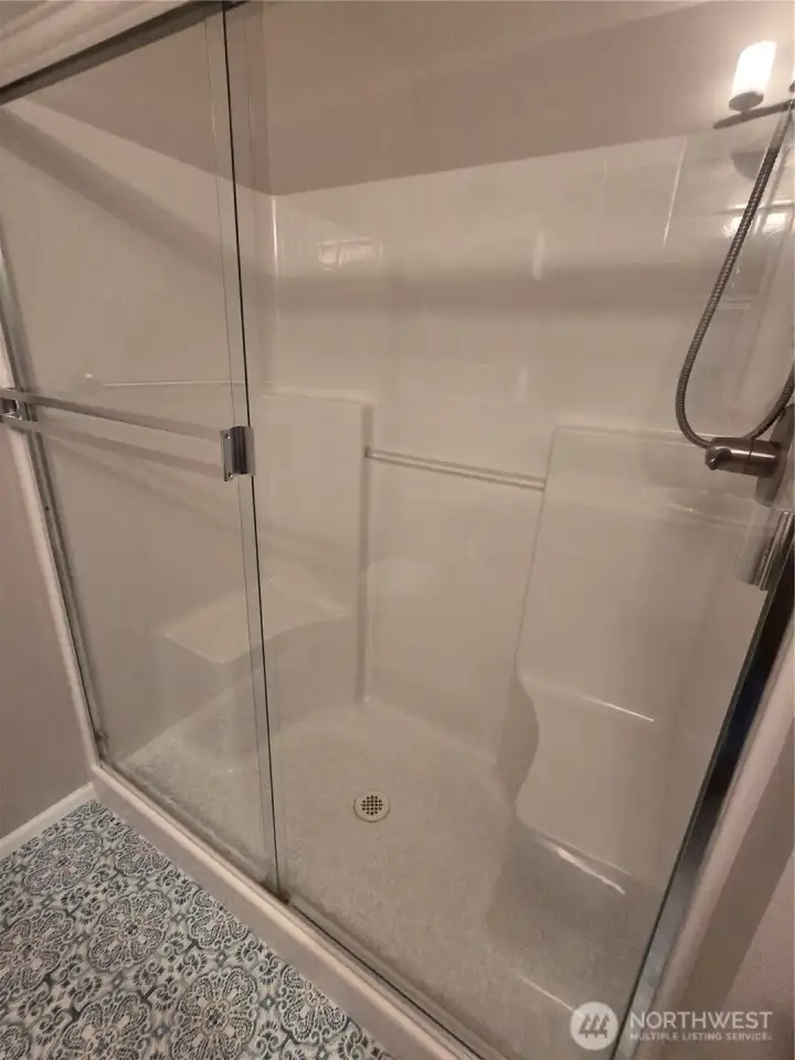 Primary Bedrm Bathrm- Shower Tub combo