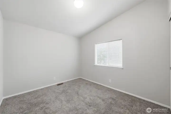Second bedroom.