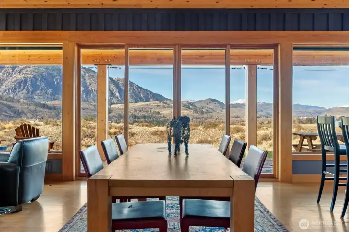 The entry immediately focuses your view on the great room, and the jaw-dropping views of McClure Mountain and the surrounding landscape.
