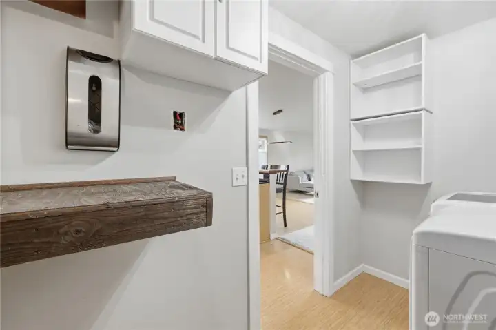 Laundry/utility room off kitchen