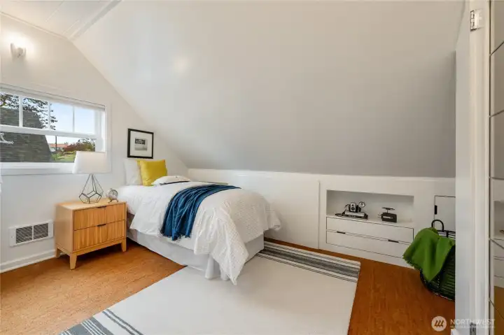 2nd bedroom upstairs