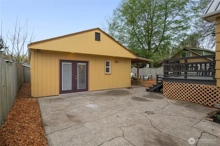 the DADU has a kitchen and a 3/4 bathrom, with dedicated laundry. How will you use this amazing space?