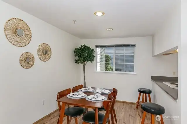 Beautiful dining room right off the kitchen and living room