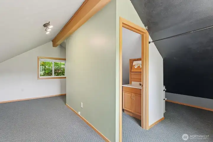...with its own bathroom!
