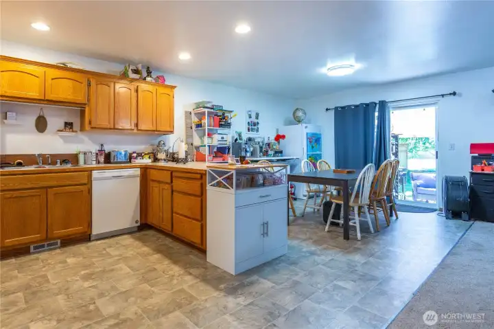 602- kitchen