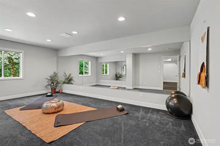 4th bedroom currently being used as a gym 4th bedroom currently being used as a gym