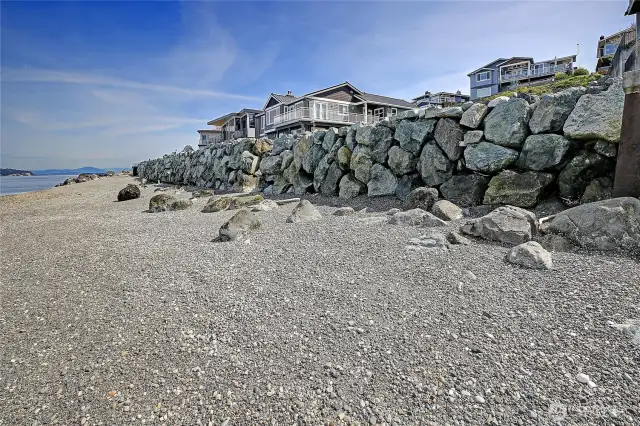 This Stone Bulkhead is Perfect for Protection and Harmony~