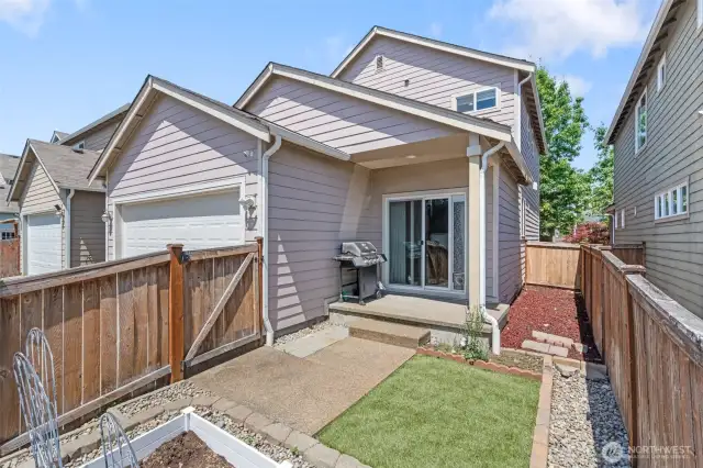 Fully Fenced Back Yard