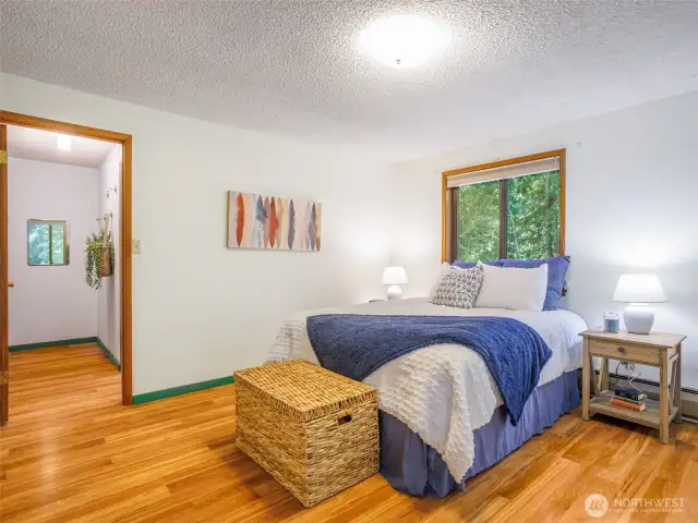 Primary Bedroom with Walk-in Closet and 3/4 bathroom